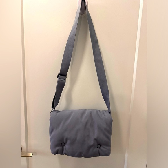 Simons waterproof Gray Shoulder Bag good condition - Picture 1 of 4